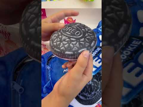 Oreo Cookie Plush Pillow w/ mini Oreos inside! 🖤🤍 #oreo #oreocookies #oreos #oreoplush #oreopillow