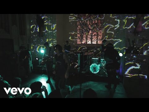 Bring Me The Horizon - Shadow Moses (VEVO UK GO Show)