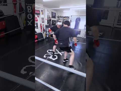ボクシング初心者同士でフットワーク強化練習
