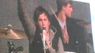 You Me At Six - Liquid Confidence [Live @ Reading Festival 2010]