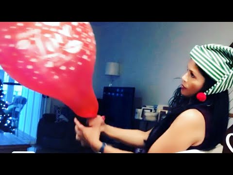 Red Love Balloons 🎈 Blowing and Popping Three Balloons ft. Blow to Pop (B2P) | Goodbye 2018!!