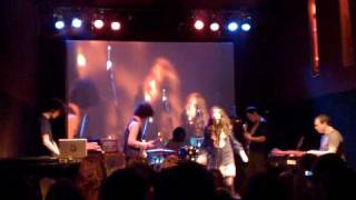 Ximena Sariñana & Omar Rodriguez-Lopez Group  - How To Bill The Bilderberg Group (Cologne, Germany)