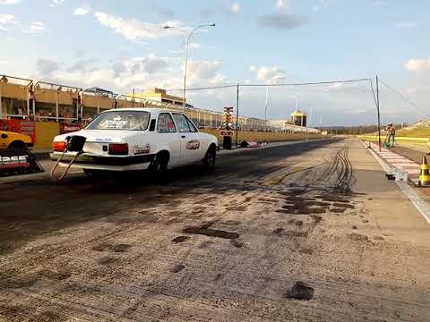 Semi final no fast 8 da santa cruz 200 Claudinho Chevette (C20XE) x marcelinho Chevette (ohc)