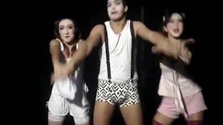 Cabaret - Two ladies