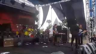 Download lagu Lentera - Cinta Biru mp3 Download lagu Lentera - Cinta Biru mp3