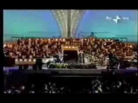 Grace Jones & Luciano Pavarotti