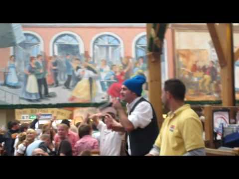 Wiesn 2009 Hacker Festzelt - Hey das geht ab (im Hacker) :)