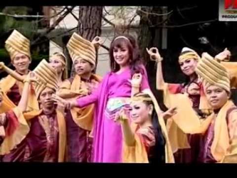 Tumharima - Dewi Azkiya (Official Music Video)