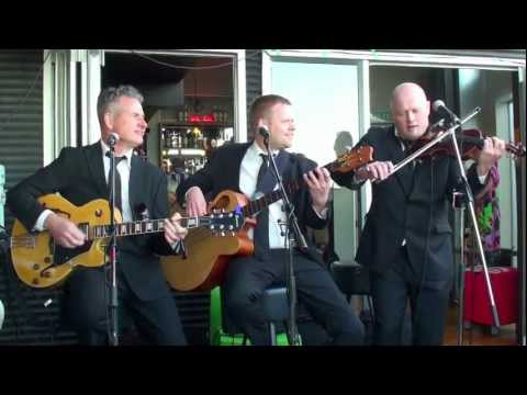 The Dixieland Gipsy Band - Sweet Sue - at Sand Bar, Waiheke Island, NZ