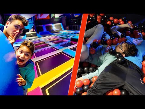 24 HEURES DANS UN TRAMPOLINE PARK - ENFERMÉS 😱