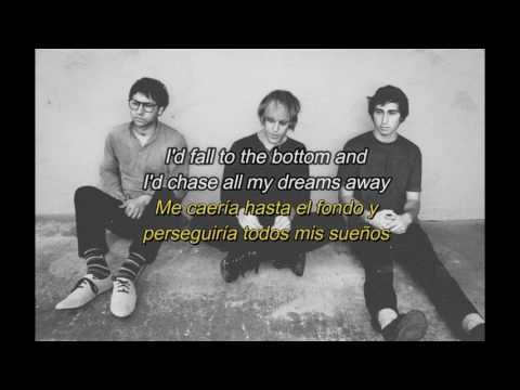 Unknown Mortal Orchestra - Swim and Sleep (Like a Shark) lyrics (Sub. Español)