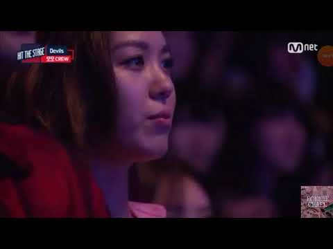 "KPOP GIRL DANCING MACHINE"