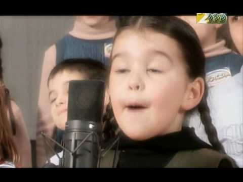 Le tagliatelle di nonna Pina in studio_Terraluna 2004