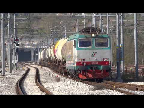 DTS di E652 (059+167) sull'MRS Villa S.G.Bolano-Padova interporto in transito a Benevento.