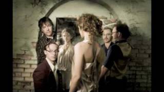 Abigail Washburn and the Sparrow--