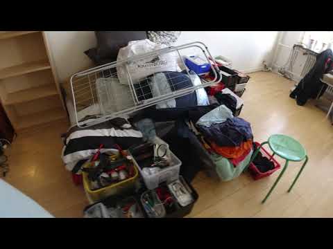 MongoTV_6236 - Kigger På Flyttekasser i Forstue Stået 7 År - Del 101 - TØMMER SOVEVÆRELSE