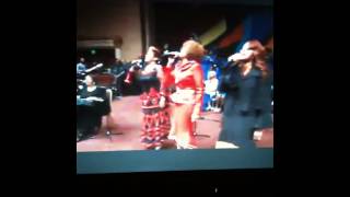 The Clark Sisters &quot;The Chipmunk Song&quot;