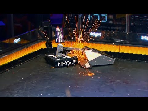 Blacksmith vs Minotaur - BattleBots