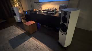 Video thumbnail for ATC SCM40 loudspeakers with C1Sub Mk2, Pass Labs by Escritor Juan