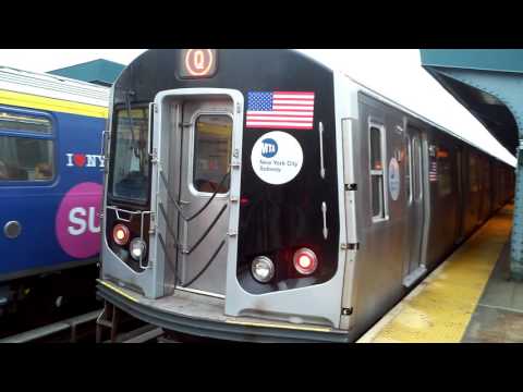 [MTA]: 96th Street / 2nd Avenue Bound R160 Siemens (Q) Train with SAS Ad Wrap @ West 8th St
