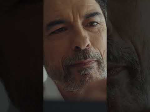 Desembalagem do novo relógio Octo Roma do embaixador da marca Alessandro Gassmann ǀ Relógios Bulgari