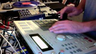 PHAT DRUMMING MPC2000 SOLO DOLO