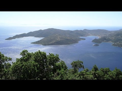 ΝΑΙΕΤΑΩ Δ' ΙΘΑΚΗΝ - I AM FROM ITHACA