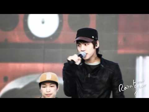 [fancam] 111028 SHINee Jonghyun - rehearsal @ Busan K-POP Concert