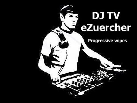 DJ eZuercher plays a progi live act live on stage
