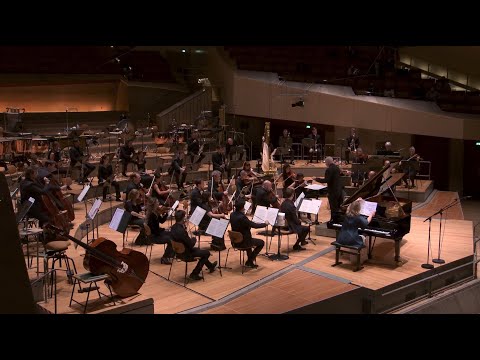I. Stravinsky: "Movements" for piano and orchestra