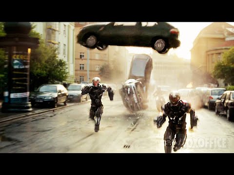 2 Super suits, 1 bike and a Ninja in Paris