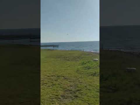 Paseo por el Lago Pellegrini, en Cinco Saltos, Río Negro, Argentina