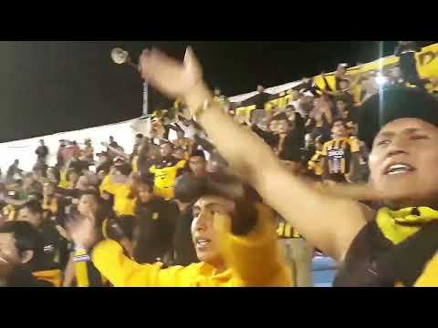 "La Gloriosa Ultra Sur 34 pte. en Sucre (06-06-18) Wilstermann vs The Strongest REMASTERIZADO" Barra: La Gloriosa Ultra Sur 34 &bull; Club: The Strongest