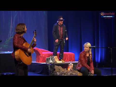 Halbzeit - Wolle Kriwanek - gespielt von Hearts and Bones zusammen mit Cherry Gehring