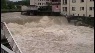 preview picture of video 'Birs Hochwasser in Laufen'