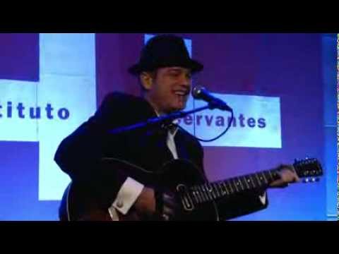 Charla-concierto de Santiago Auserón, alias Juan Perro, en el Instituto Cervantes de Estocolmo