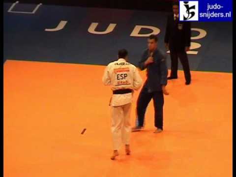 Judo 2009 Rotterdam: Toma (MDA) - Alarza (ESP) [-90kg].