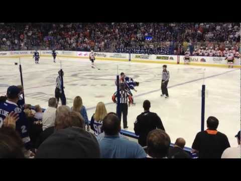 Hockey Fight!! Tampa Bay Lightning vs Philadelphia Flyers 11-9-2011