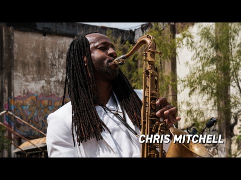 Chris Mitchell - 'Saxy Squad' - FOX17 Rock & Review - YouTube