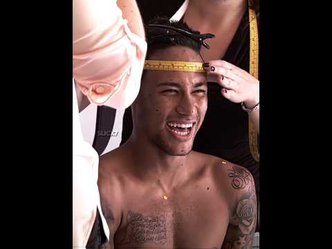 Neymar's Statue Shocked Him 😂