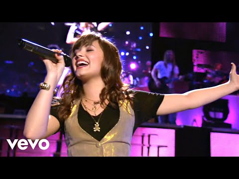 Demi Lovato, Jonas Brothers - This Is Me (from Jonas Brothers: The 3D Concert Experience) (HD Video)