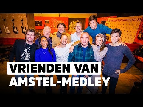 Maan, Kraantje Pappie e.a. zingen Vrienden van Amstel-medley! | Live bij de Coen & Sander Show