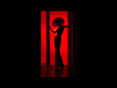 Waldeck-Midsummer Night Blues lyrics