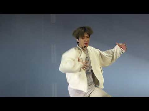 SuperM 2 Fast Baekhyun Fancam at Accorhotels Arena Paris 26.02.20 HD Fancam