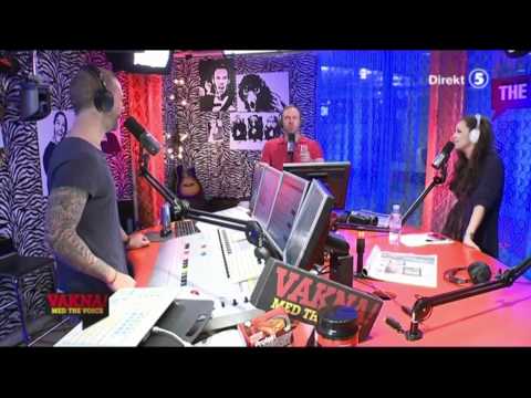 Jakob lackar ur på bilbusar utanför dagis - VAKNA! med The Voice