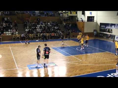 Handbal: U Cluj - Potaissa Turda 27-26