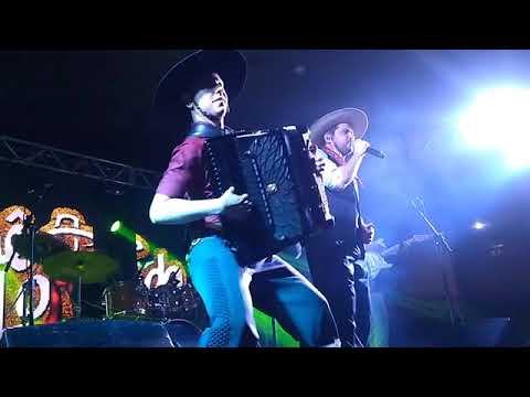 Abertura, Tranco velho fandangueiro, Uma vaneira pros bigodes, Surungo de candeeiro