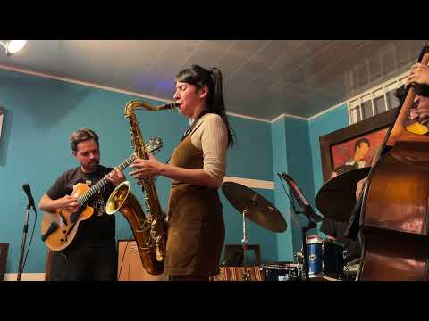 Carolina Mercado Feat. Brian Vasquez Trio - This I Dig Of You