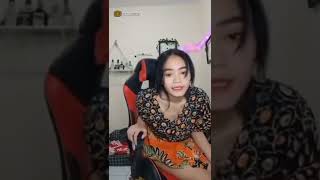 Download lagu #bigolive                  #BigoGoyangHot.    cewek Ebot goyang di KURSI ANUNYA klihatan gak pake CD mp3 Download lagu #bigolive                  #BigoGoyangHot.    cewek Ebot goyang di KURSI ANUNYA klihatan gak pake CD mp3