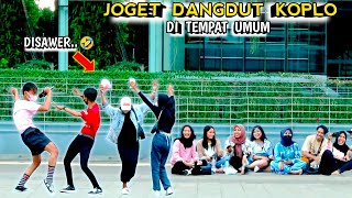 Download lagu JOGET TIKTOK VIRAL DI TEMPAT UMUM.. NGAKAK PARAH mp3 Download lagu JOGET TIKTOK VIRAL DI TEMPAT UMUM.. NGAKAK PARAH mp3